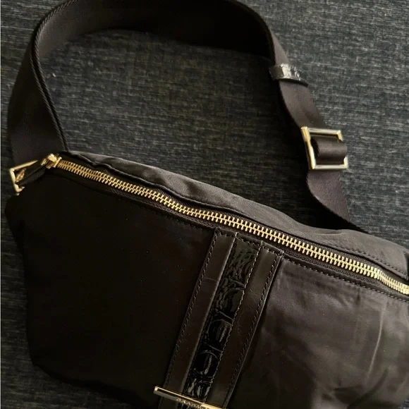 Harker - Picture 2 of 8